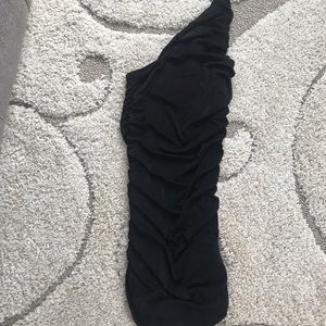 Selling 5 black dresses. Brand new, never worn